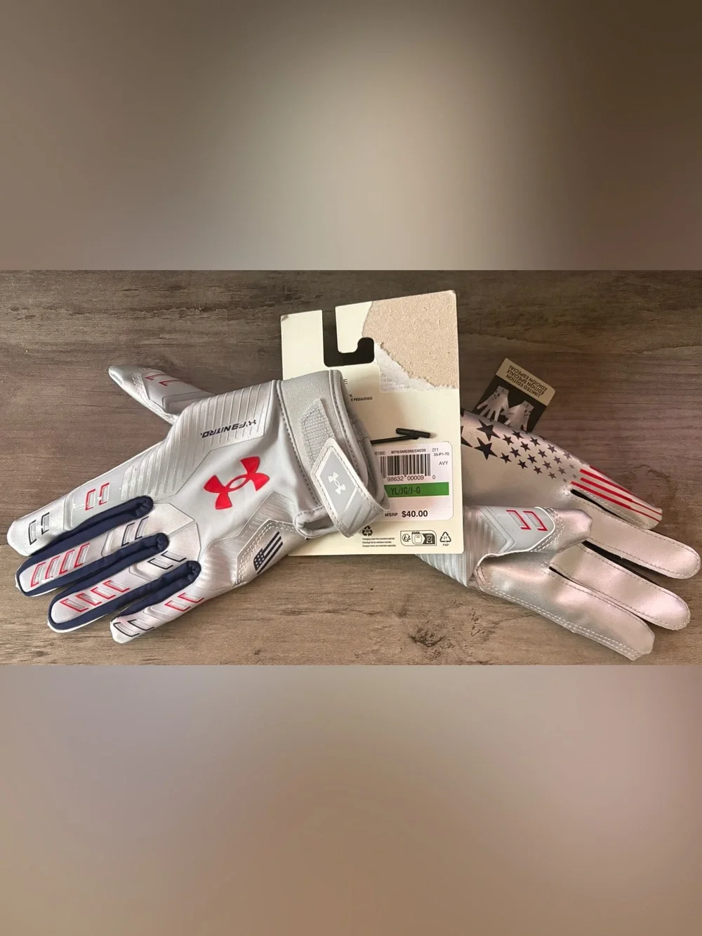 Under Armour F9 Nitro Football Gloves Youth Large Usa Silver Red Blue